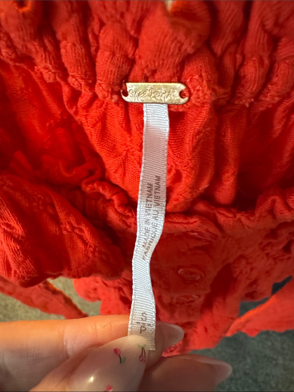 Red Ruched Button-Front Long Sleeve Crop Top - Picture 2 of 7